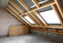 Montaż okien dachowych stolarka okienna s1