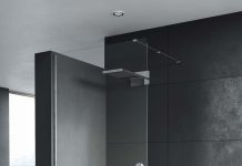 5 sposobów na upał – które działają? czym wyłożyć ściany w kabinie prysznicowej s1